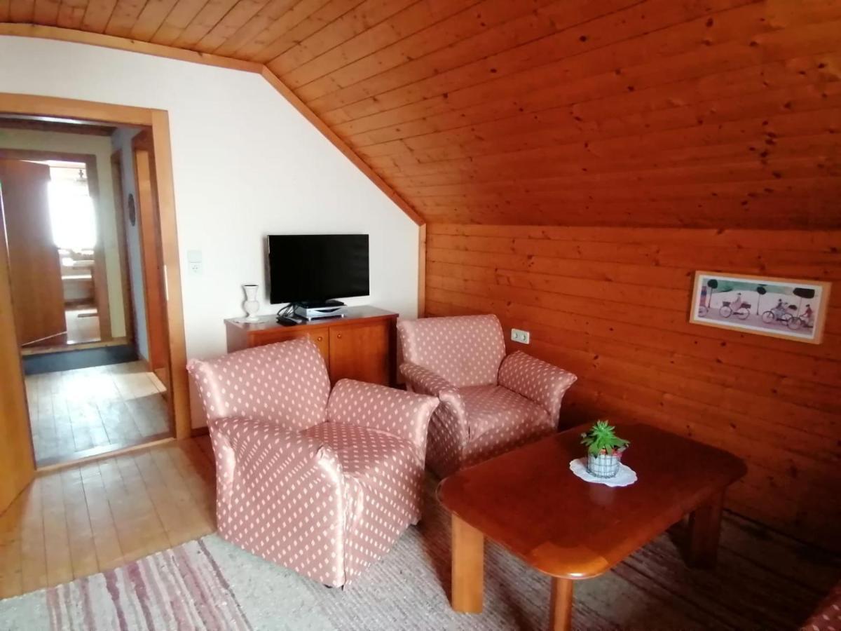 Sonnenplatz Appartment Ploninger Landhaus Bad Kleinkirchheim Bagian luar foto